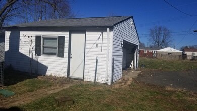 3920 Sexton Dr, Columbus, OH 43228 - photo 2