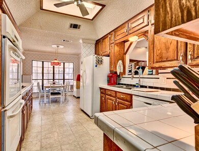 2417 Wild Oaks Ave, Joshua, TX 76058 - photo 7