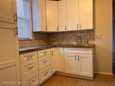 157 Garretson Ave unit 2, Staten Island, NY 10304 - photo 2