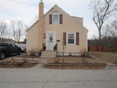 26 Field Ave, West Warwick, RI 02893 - photo 2