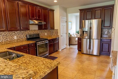 825 S Haines Cir, Downingtown, PA 19335 - photo 3