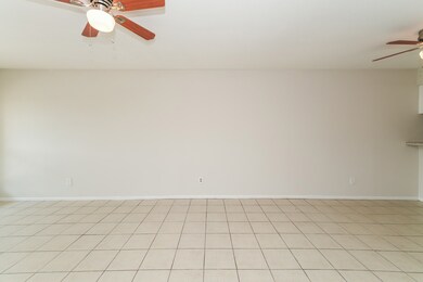 4021 Briar Hollow Dr unit 4, Dickinson, TX 77539 - photo 4