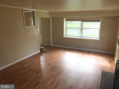 15800 Pointer Ridge Dr, Bowie, MD 20716 - photo 3