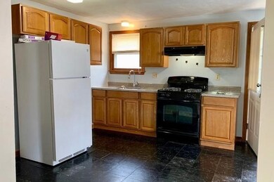 164 Ames St unit Right Side, Brockton, MA 02302 - photo 3