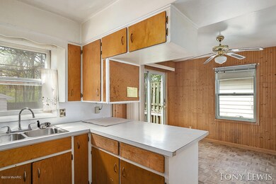 Kitchen/dining area