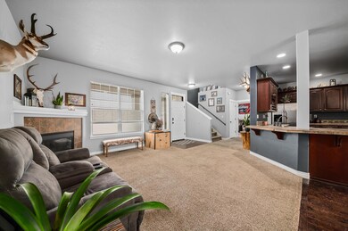 628NEApacheCir-13