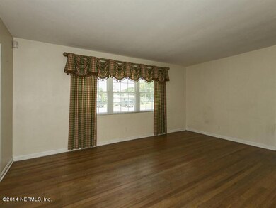719 Nightingale Rd, Jacksonville, FL 32216 - photo 4