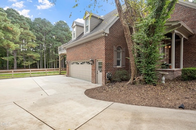 05-740 Loch Highlands Drive [2588870]_05