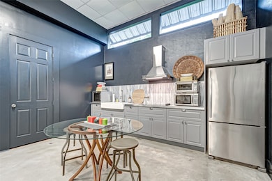 1612 W Alabama St unit C, Houston, TX 77006 - photo 3