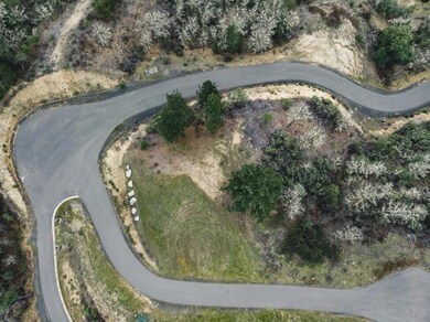 322 View Top Dr, Grants Pass, OR 97527 - photo 3