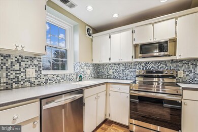 3052 S Abingdon St unit C1, Arlington, VA 22206 - photo 7