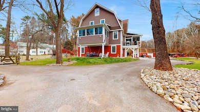 901 Crum Creek Rd, Springfield, PA 19064 - photo 3