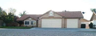 Expansive curb appeal!