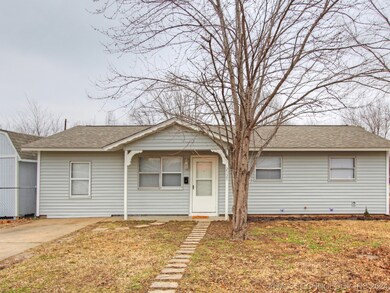 2325 S Cedar St, Sapulpa, OK 74066 - photo 3