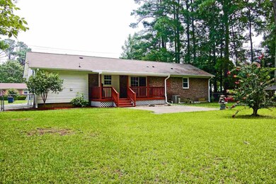 203 Pineview Dr, Jacksonville, NC 28546 - photo 4