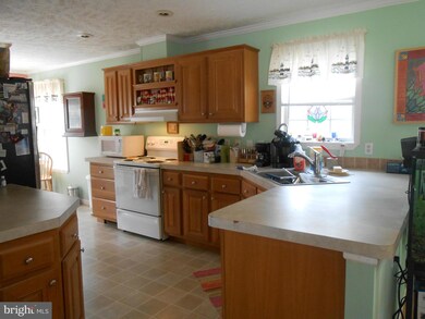 22121 Indian Bridge Rd, California, MD 20619 - photo 3