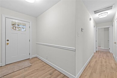 3328 Elmsford Place, Chesapeake, VA 23321 - photo 5