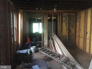 1043 Springfield Rd, Darby, PA 19023 - photo 2