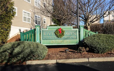 92 Mill St unit 303, Woonsocket, RI 02895 - photo 2