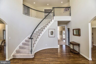 11330 Bright Pond Ln, Reston, VA 20194 - photo 3