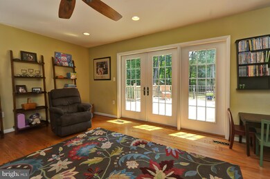 6711 Tahalla Dr, Alexandria, VA 22306 - photo 7