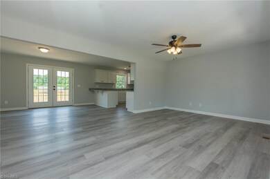 1086 Cable Creek Rd, Asheboro, NC 27205 - photo 7