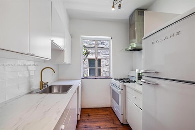 1611 Euclid Ave unit 8, Miami Beach, FL 33139 - photo 6