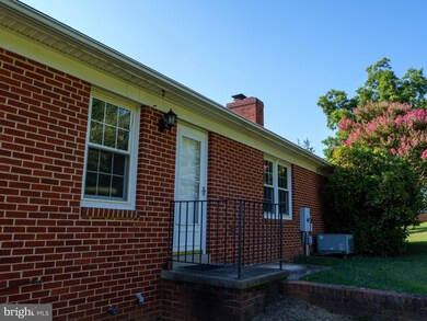 17152 Bridge View Ct, Paeonian Springs, VA 20129 - photo 6