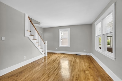 36 Rowena St, Worcester, MA 01606 - photo 6