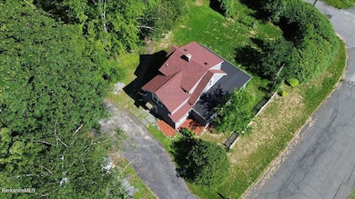 97 Barth St, North Adams, MA 01247 - photo 5