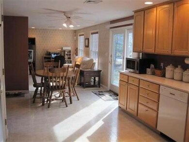 13 Pheasant Ln, Charlton, MA 01507 - photo 4