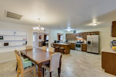 Dining Room/Kitchen