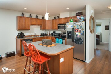 Kitchen_9439-SMALL