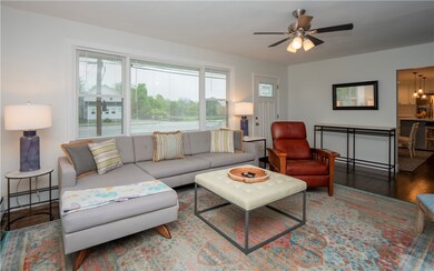 1560 W Main Rd, Middletown, RI 02842 - photo 7