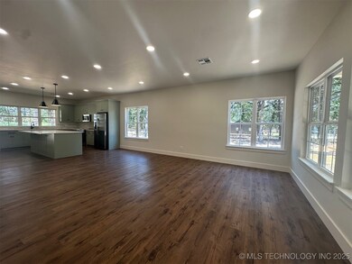 12351 Longboard Loop, Kingston, OK 73439 - photo 4