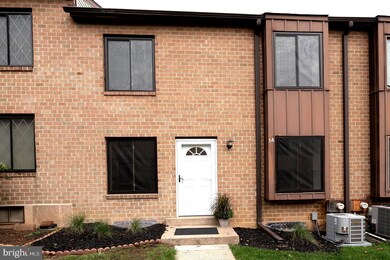 Altemus Farms unit K 14, Brookhaven, PA 19015 - photo 2