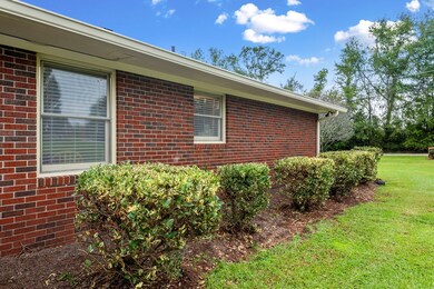 520 S Johnson St, Mount Vernon, GA 30445 - photo 7