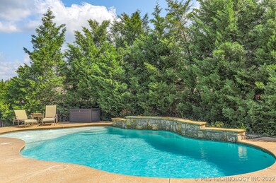 Beautiful evergreen trees for privacy