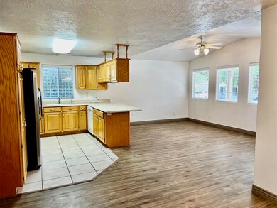 1050 W Red Hills Pkwy unit 64, Washington, UT 84780 - photo 5