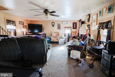 411 W 7th St, Lansdale, PA 19446 - photo 7