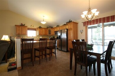 301 4th St, Brooklyn, WI 53521 - photo 5