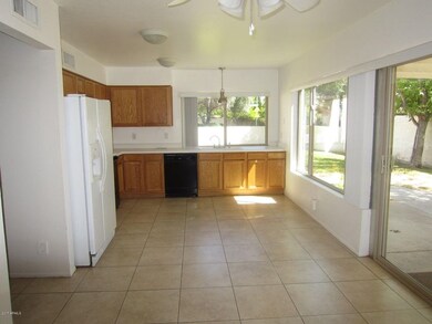 LARGE OPEN KITCHEN