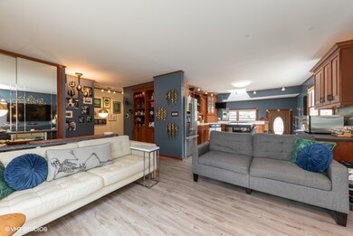 3909 Eagle Ln, Rolling Meadows, IL 60008 - photo 4