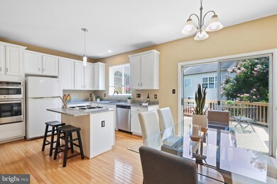 13619 Red Squirrel Way, Herndon, VA 20171 - photo 3