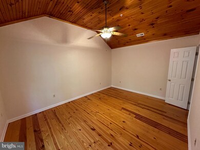11955 Mill Run Rd unit A, Newburg, MD 20664 - photo 2