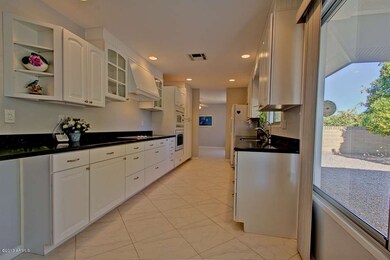 9721 W Appaloosa Dr, Sun City, AZ 85373 - photo 5