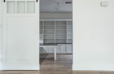 office_7