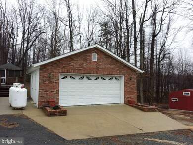 3005 Ponds Wood Rd, Huntingtown, MD 20639 - photo 2