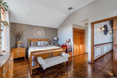 50-43 192nd St, Flushing, NY 11365 - photo 5