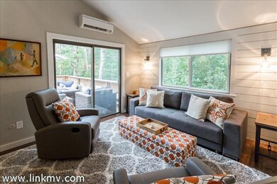 Spacious living room